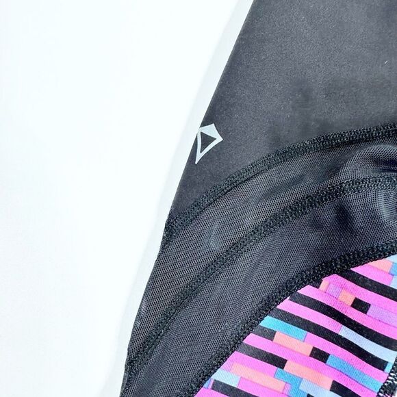 Iviva long stretch sheer panel with pink accent leggings 12 - Picture 6 of 12